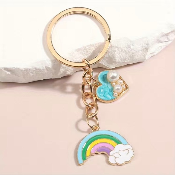 Rainbow & Heart Keychain - Picture 4 of 4